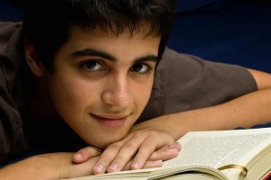 Six Best Tips For Choosing Books For Tweens and Teens