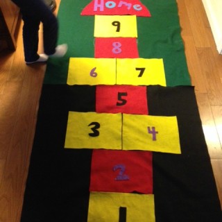 How to Make a No-Sew Hopscotch Mat